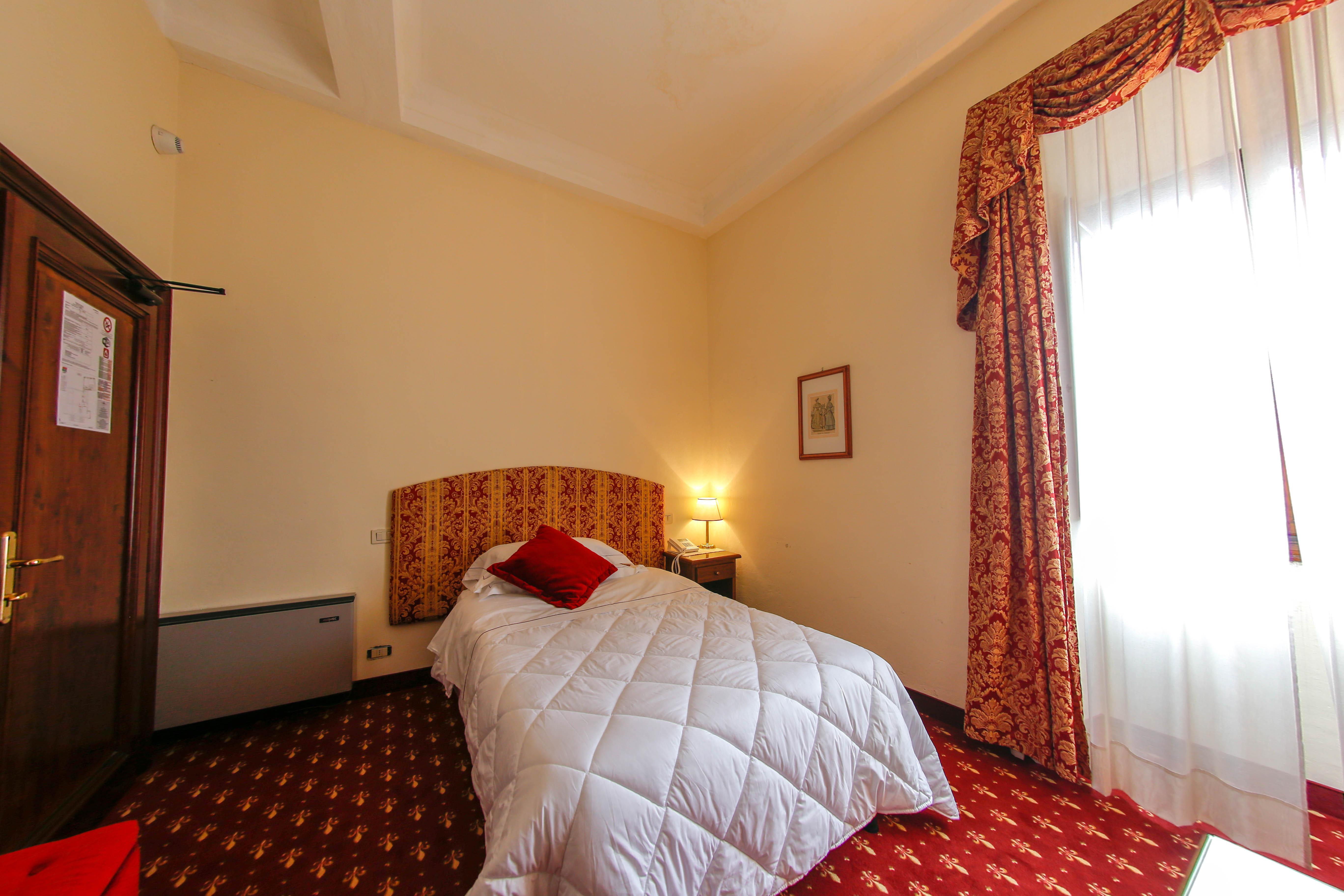 Villa Lecchi Hotel Wellness كولّي فال ديلسا المظهر الخارجي الصورة