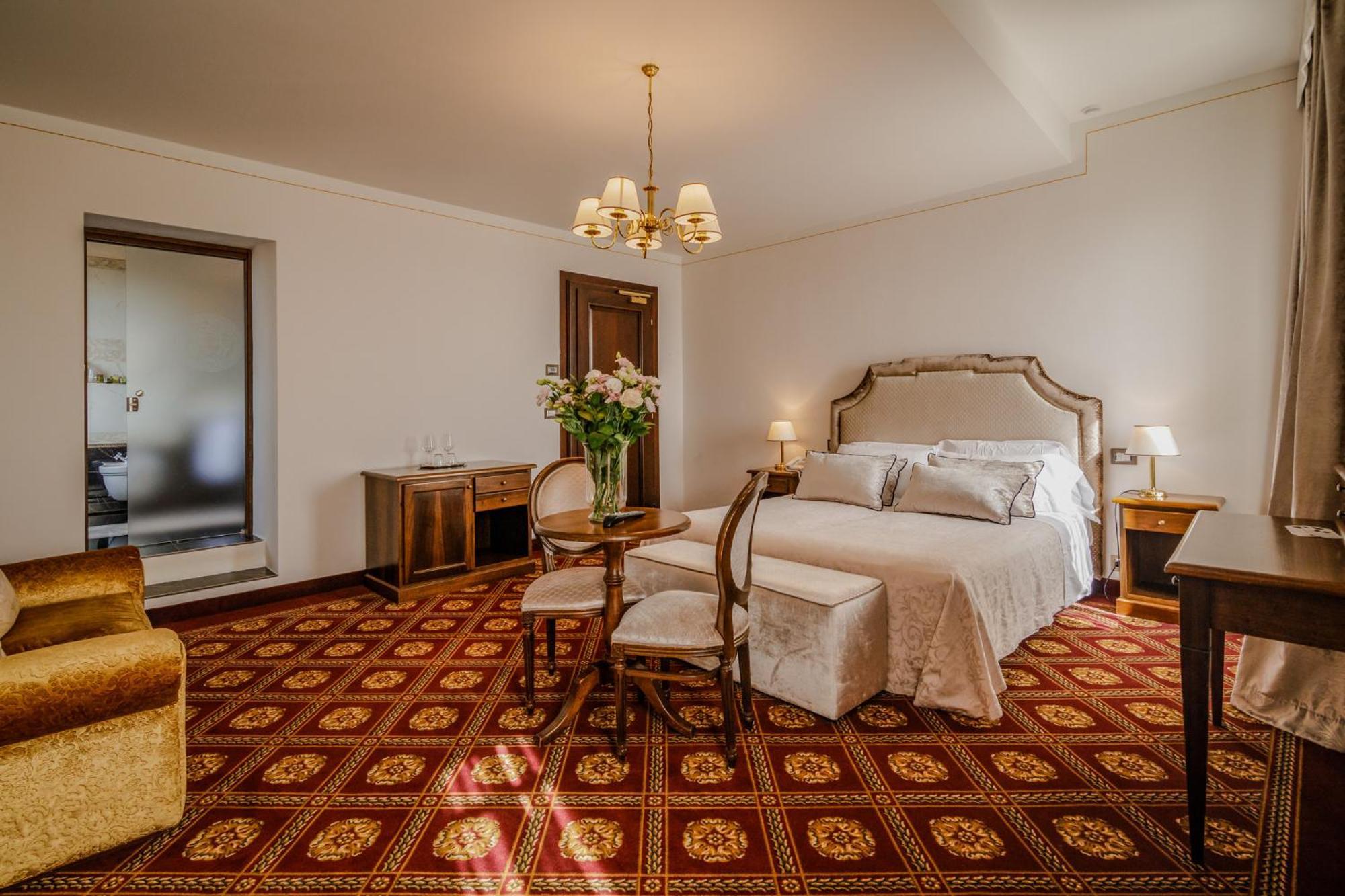 Villa Lecchi Hotel Wellness كولّي فال ديلسا المظهر الخارجي الصورة