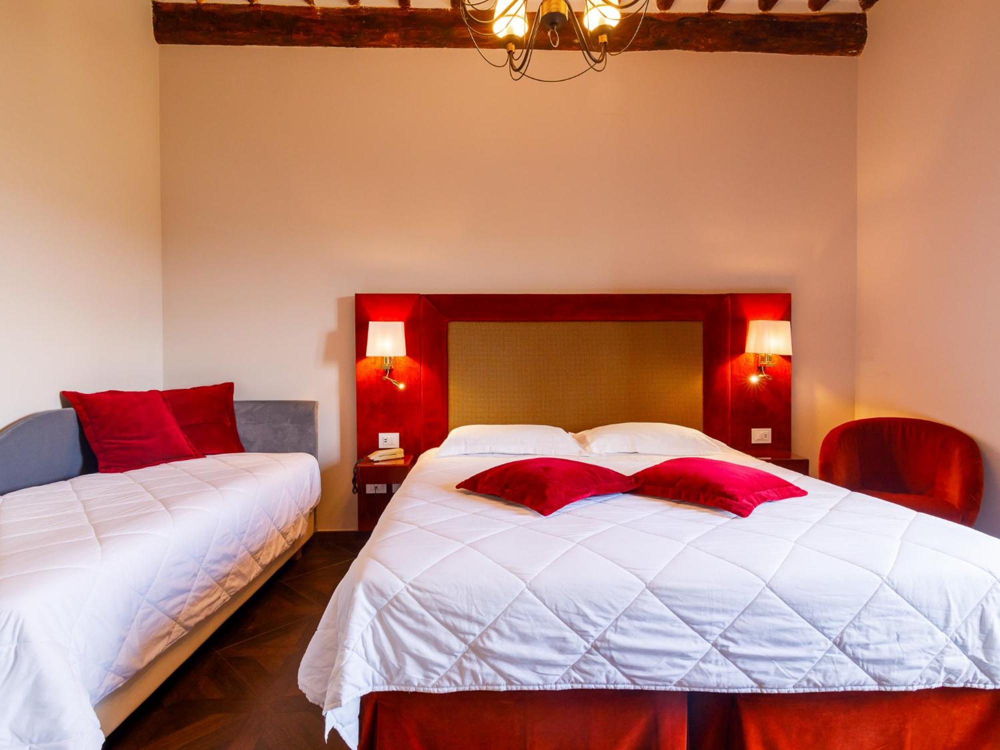 Villa Lecchi Hotel Wellness كولّي فال ديلسا المظهر الخارجي الصورة
